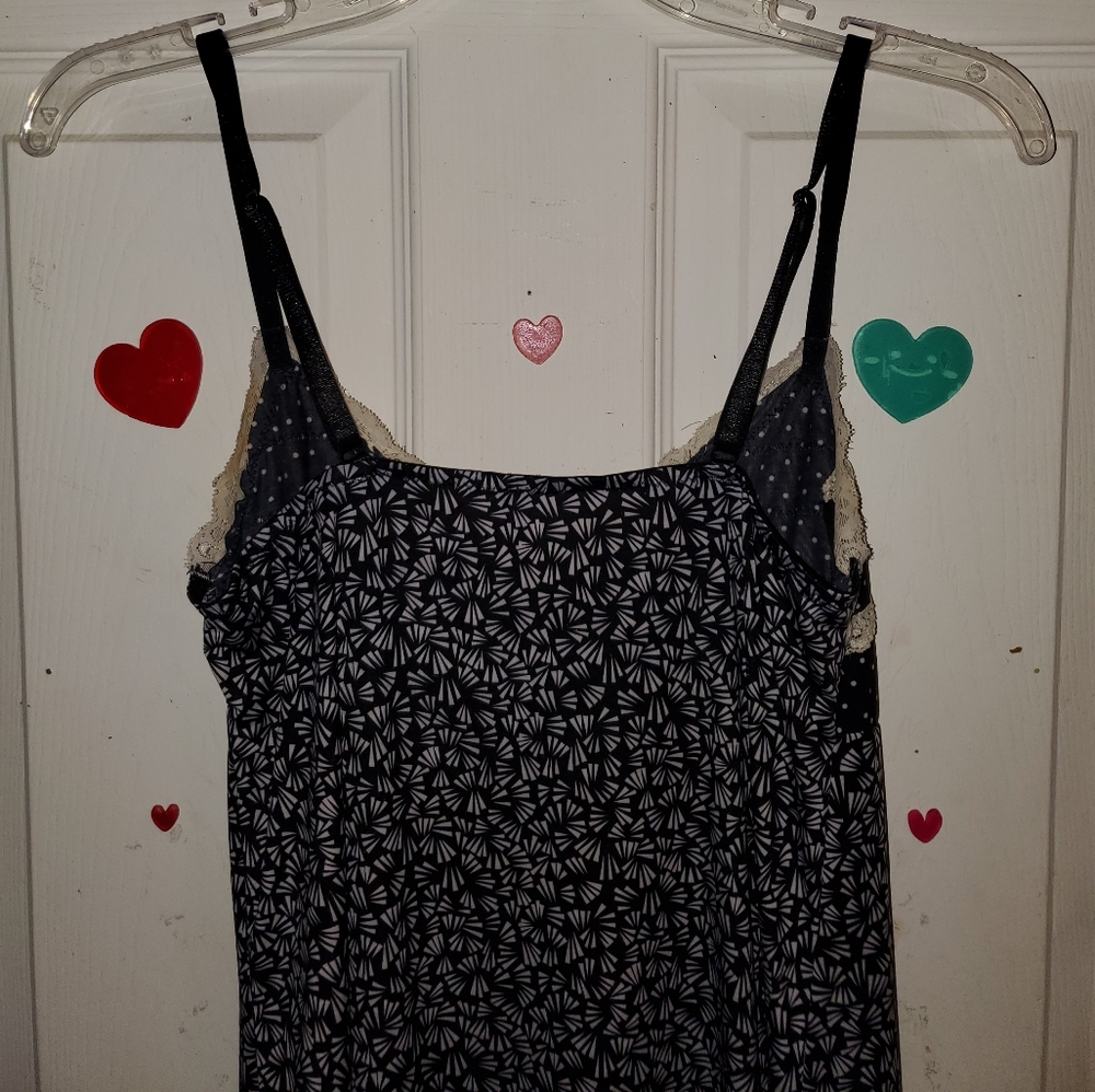 5 for $25 | Marilyn Monroe Black and White Patterned Slip Night Gown - Picture 5 of 9